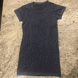 LuLuLemon Run Swiftly Top - 4